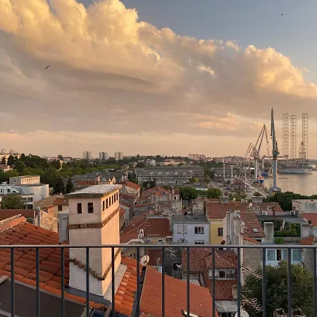 Daire Castropola Views With Private Parking Pula