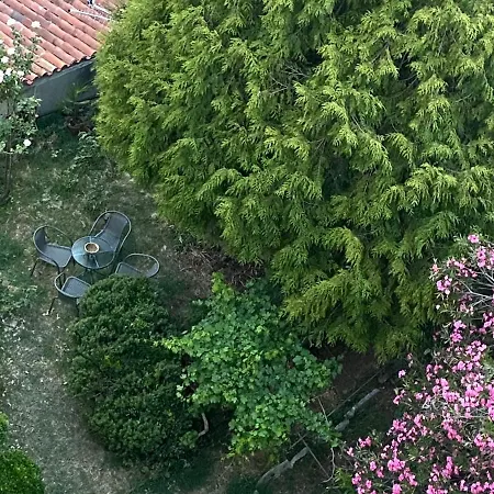 Apartment Castropola Views With Private Parking
